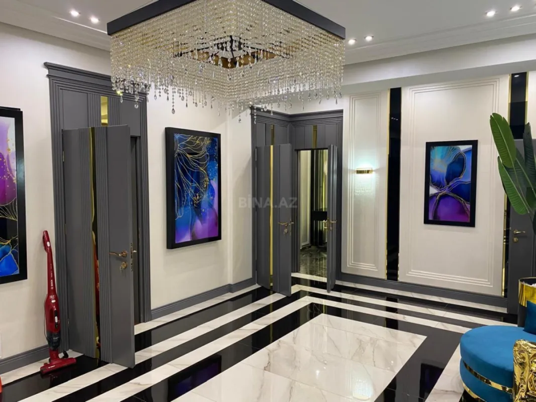 Kirayə verilir 3 otaqlı mənzil 180 m²