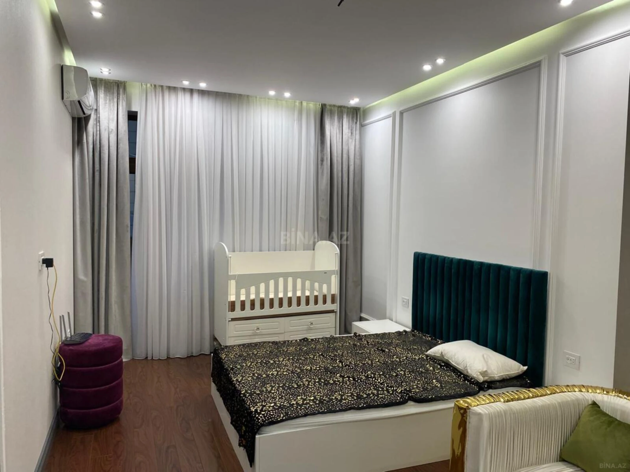 Kirayə verilir 3 otaqlı mənzil 180 m²