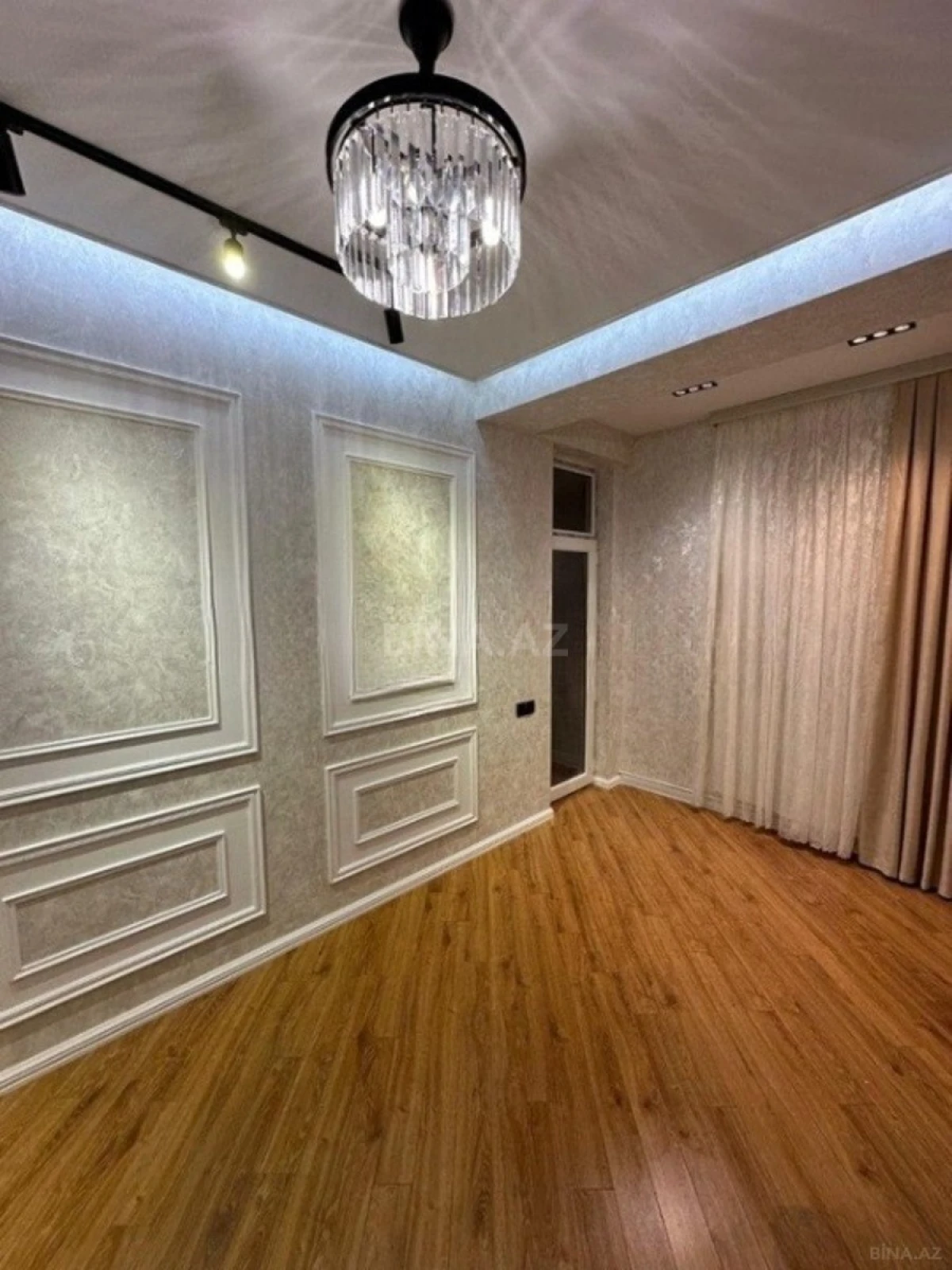 Satılır 2 otaqlı mənzil 80 m²