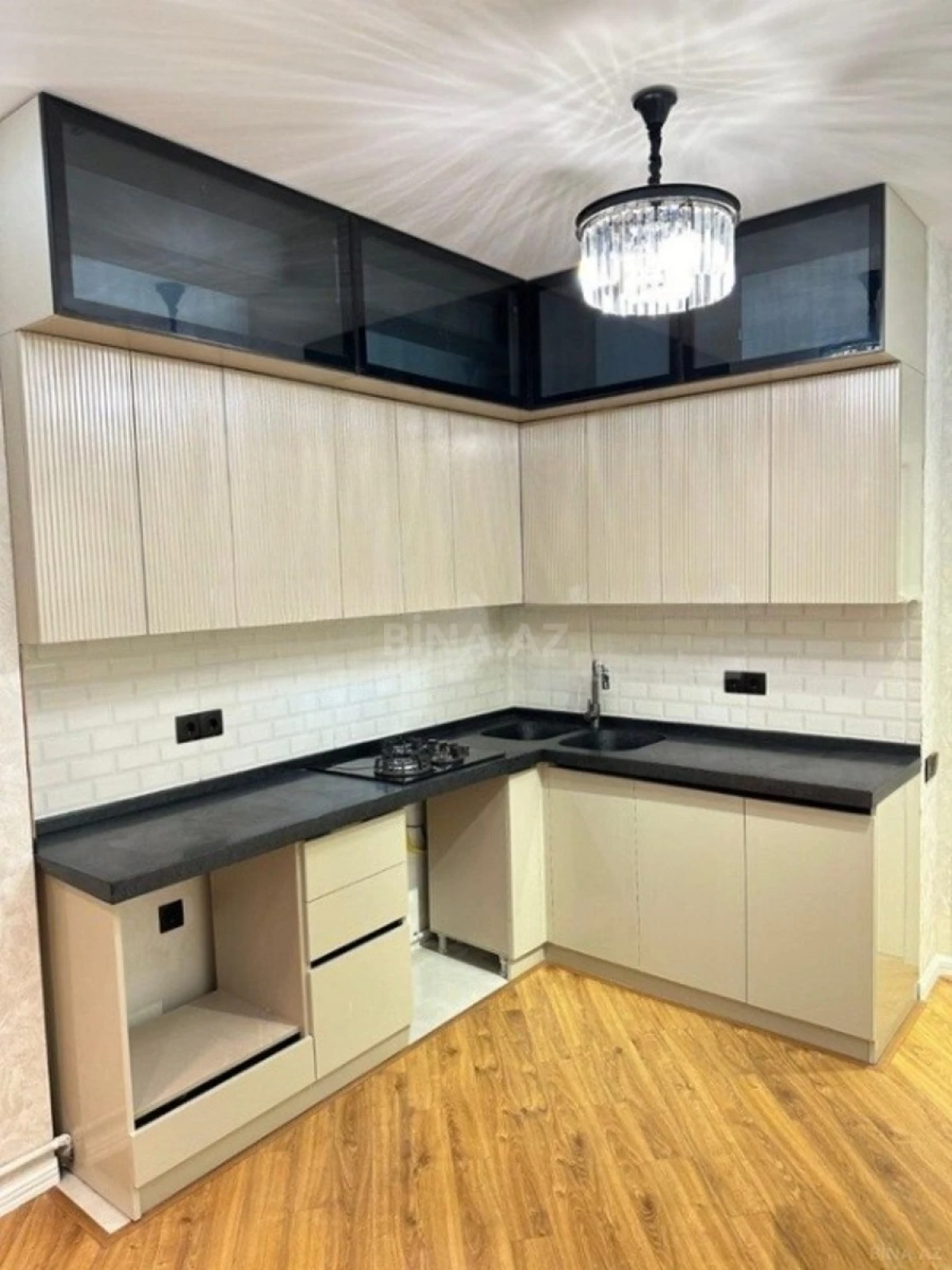Satılır 2 otaqlı mənzil 80 m²