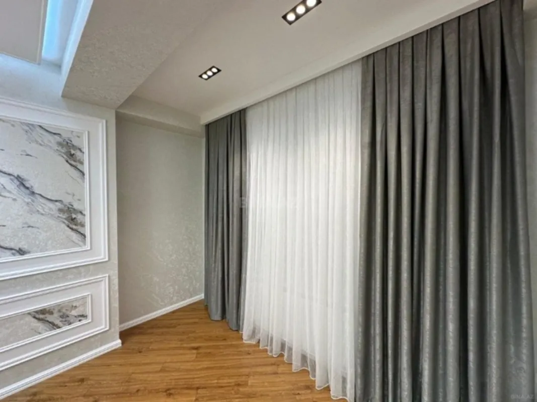 Satılır 2 otaqlı mənzil 80 m²