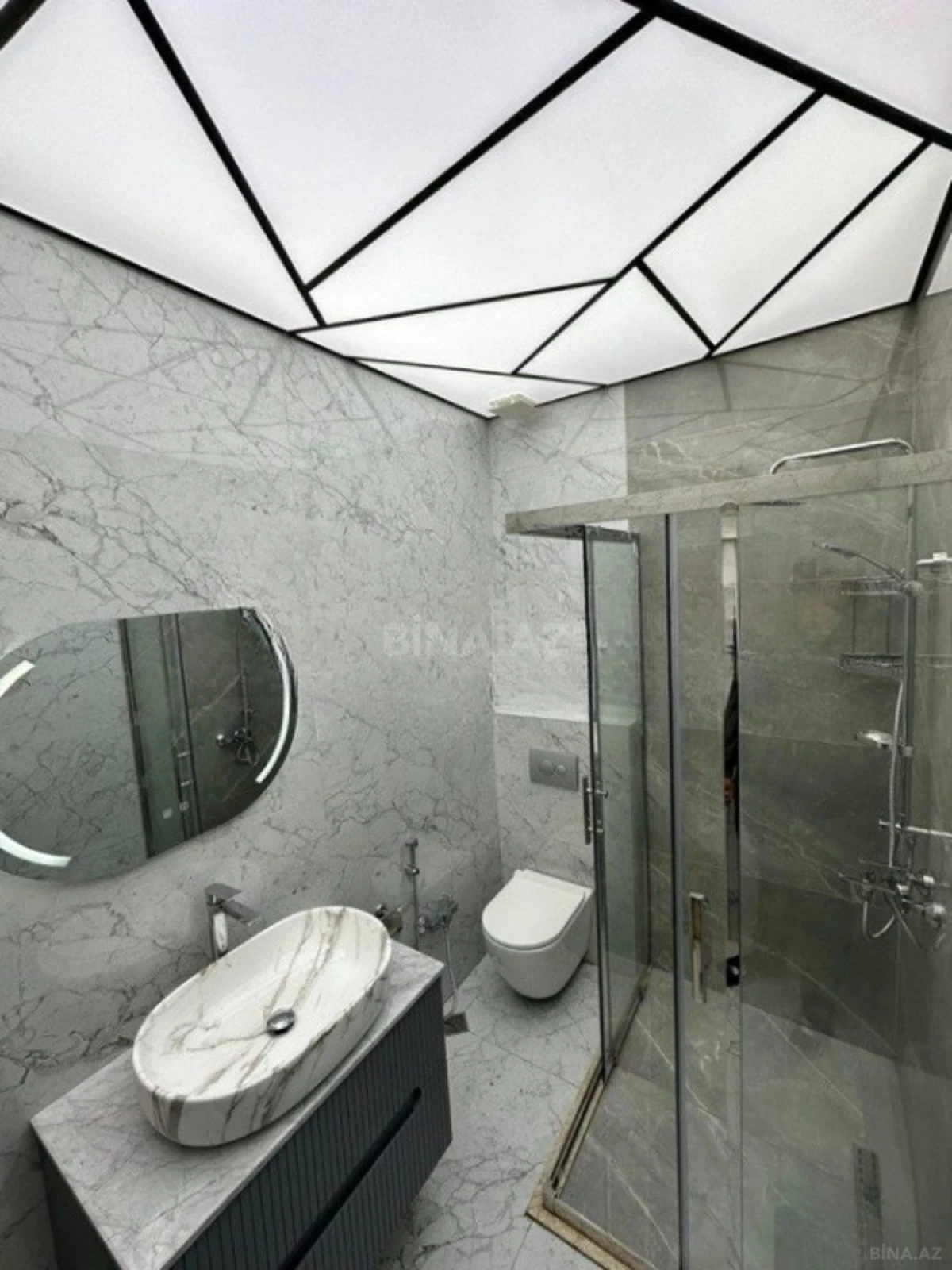 Satılır 2 otaqlı mənzil 80 m²