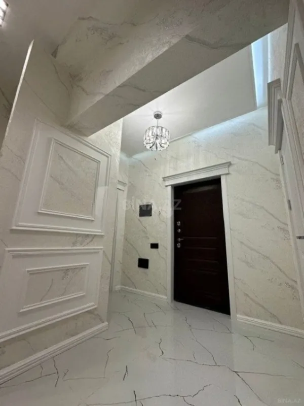 Satılır 2 otaqlı mənzil 80 m²