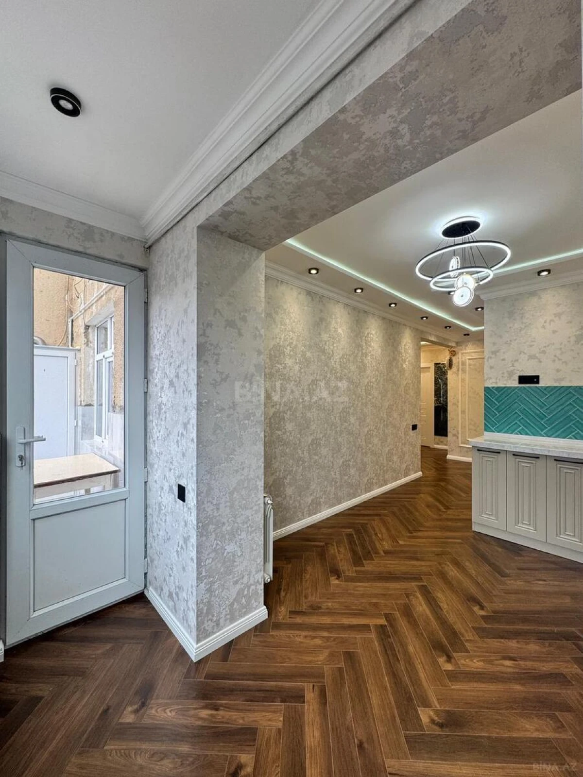 Satılır 3 otaqlı mənzil 85 m²