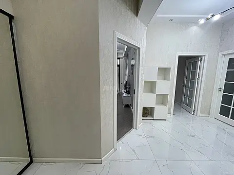 Kirayə verilir 2 otaqlı mənzil 87 m²