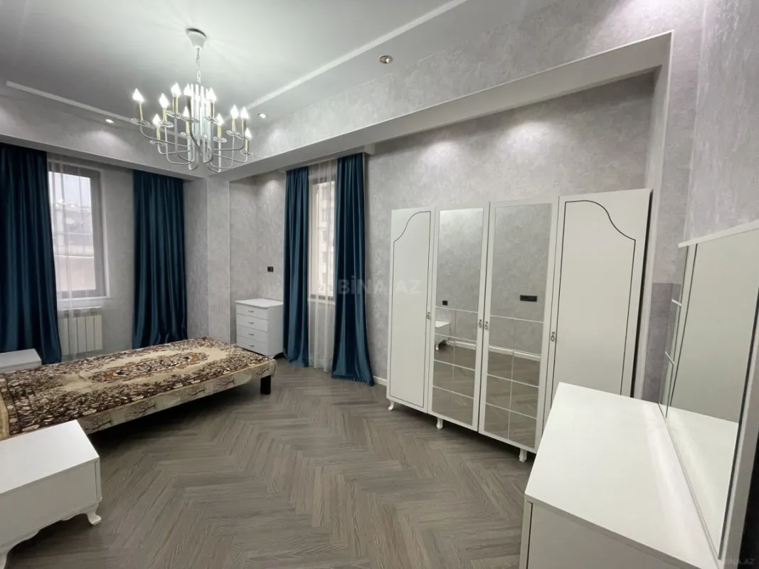 Kirayə verilir 2 otaqlı mənzil 87 m²
