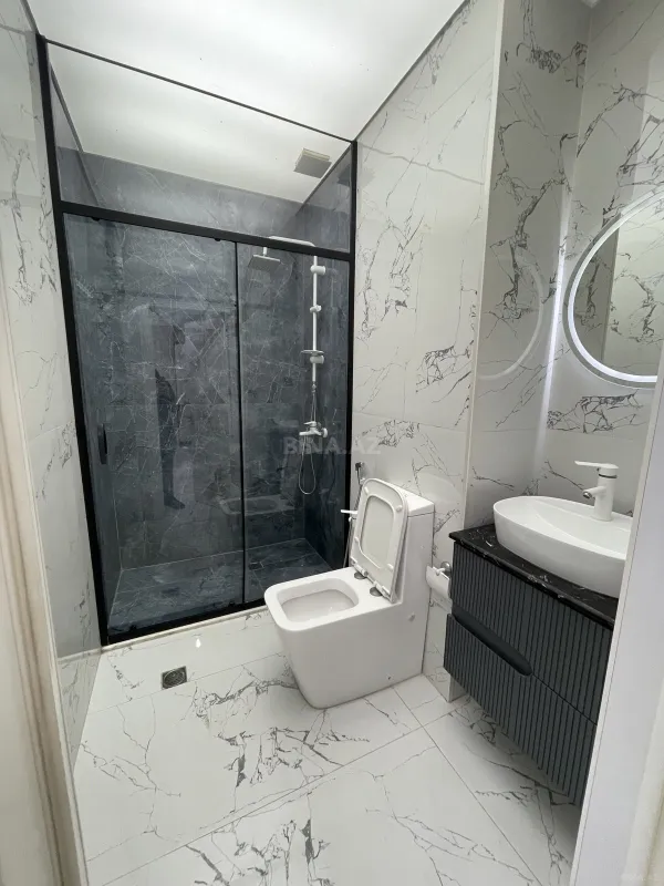 Kirayə verilir 2 otaqlı mənzil 87 m²