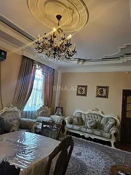 Satılır 11 otaqlı həyət evi 500 m²