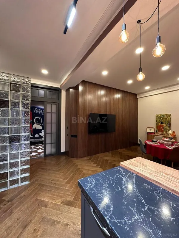 Kirayə verilir 3 otaqlı mənzil 120 m²