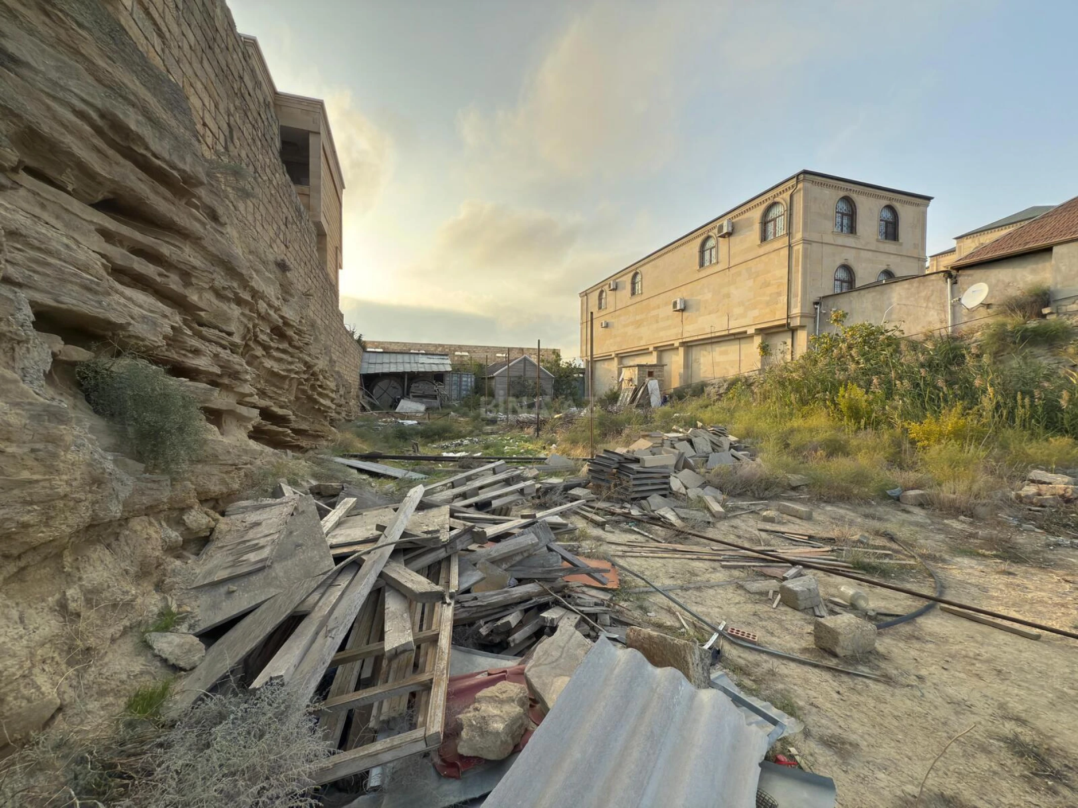 Satılır torpaq sahəsi 10 m²