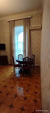 Kirayə verilir 2 otaqlı mənzil 75 m²