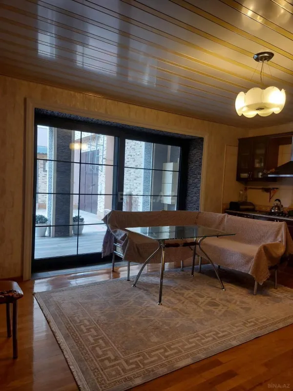 Kirayə verilir 5 otaqlı həyət evi 340 m²