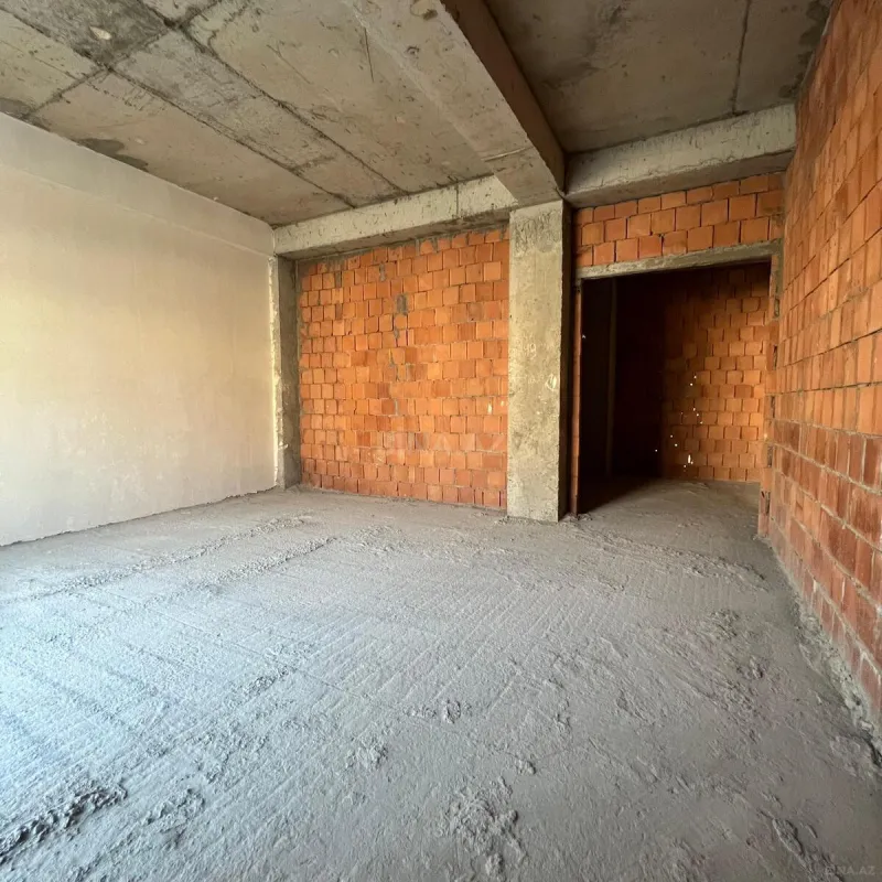 Satılır 2 otaqlı mənzil 63 m²