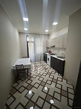 Kirayə verilir 3 otaqlı mənzil 127 m²