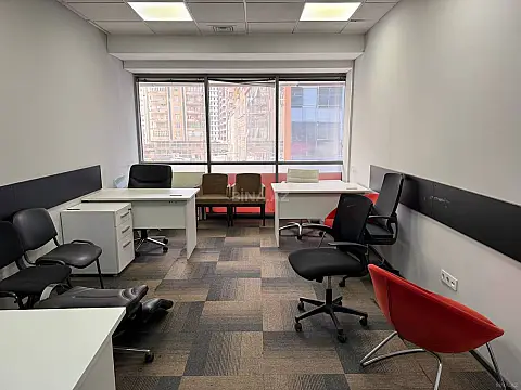 Kirayə verilir 15 otaqlı ofis 506 m²