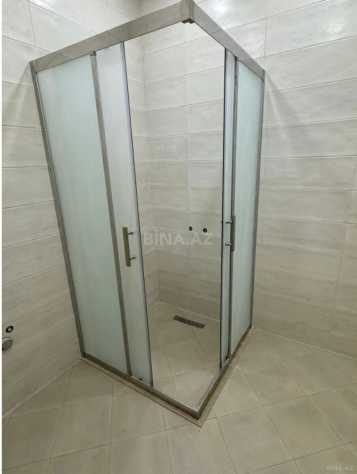 Satılır 6 otaqlı həyət evi 277 m²