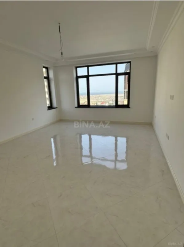 Satılır 6 otaqlı həyət evi 277 m²