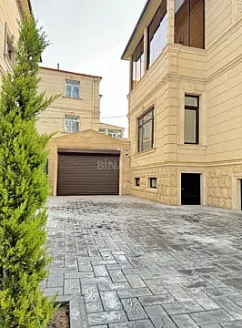Satılır 6 otaqlı həyət evi 277 m²