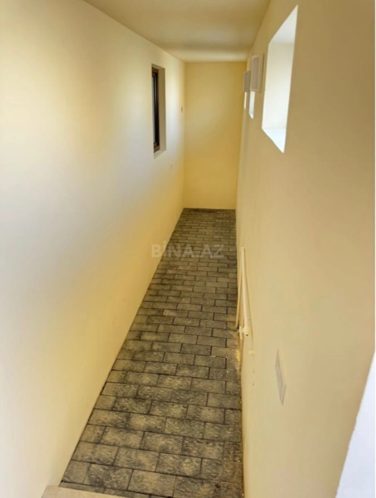 Satılır 6 otaqlı həyət evi 277 m²