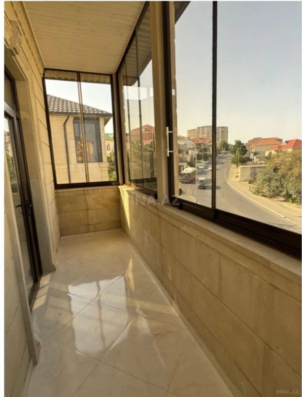 Satılır 6 otaqlı həyət evi 277 m²