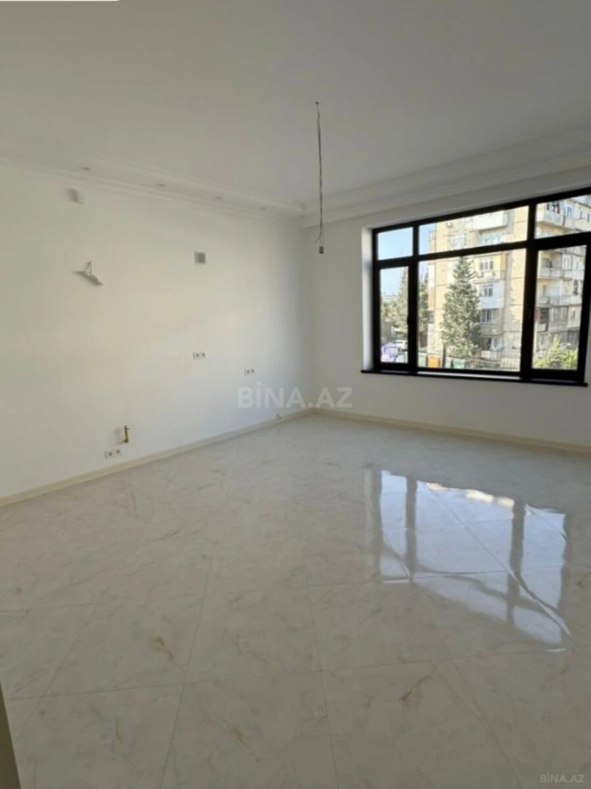 Satılır 6 otaqlı həyət evi 277 m²