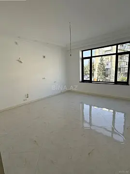Satılır 6 otaqlı həyət evi 277 m²
