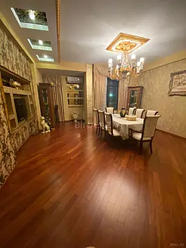 Satılır 4 otaqlı mənzil 170 m²