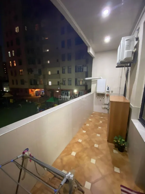 Satılır 4 otaqlı mənzil 170 m²