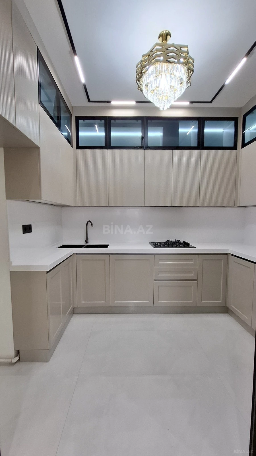 Satılır 3 otaqlı mənzil 100 m²