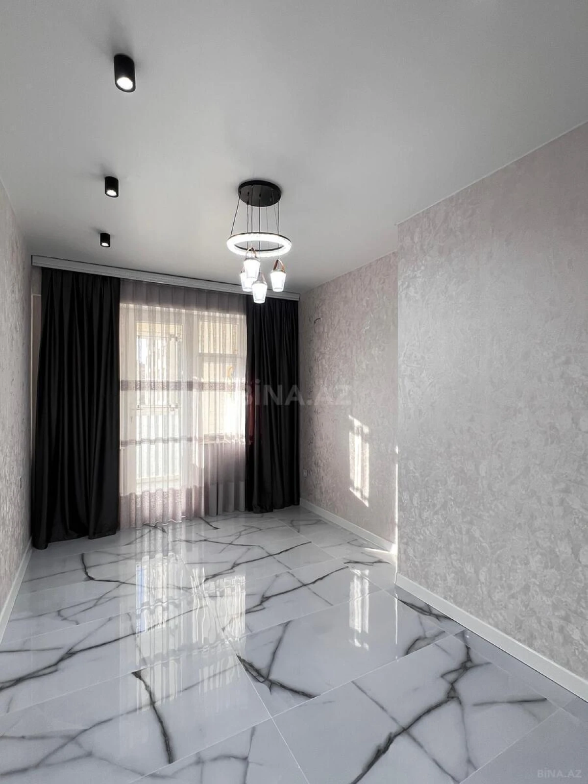 Satılır 3 otaqlı mənzil 90 m²