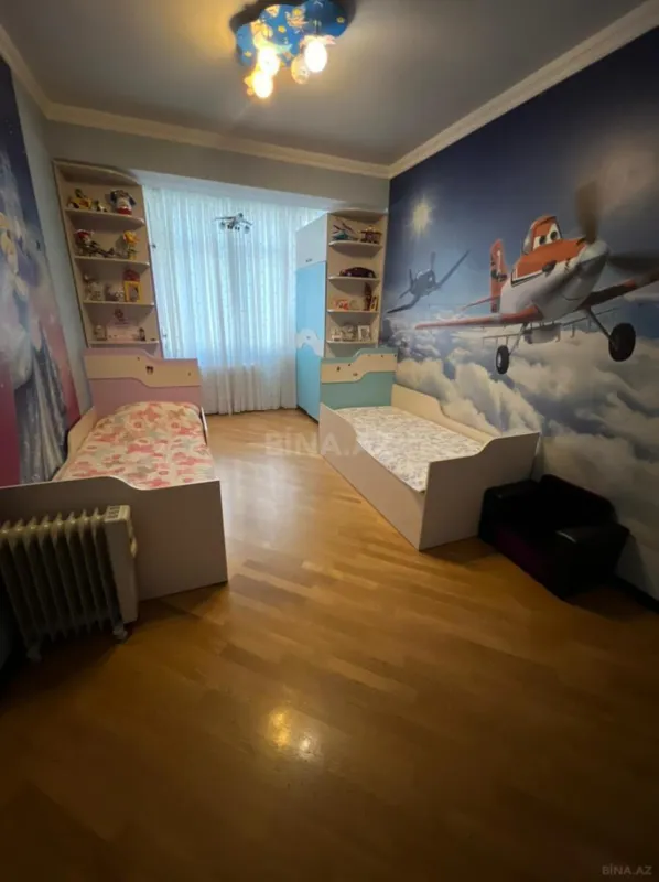 Satılır 3 otaqlı mənzil 116 m²