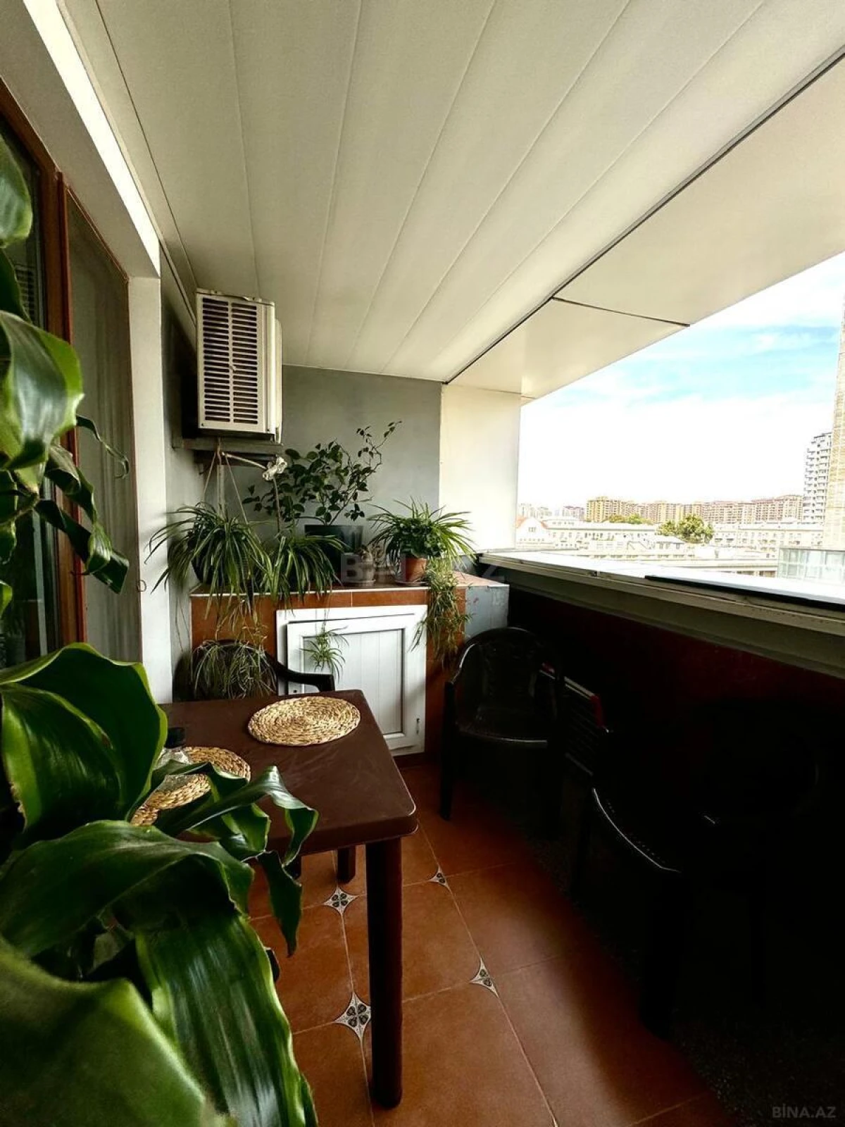 Kirayə verilir 3 otaqlı mənzil 115 m²