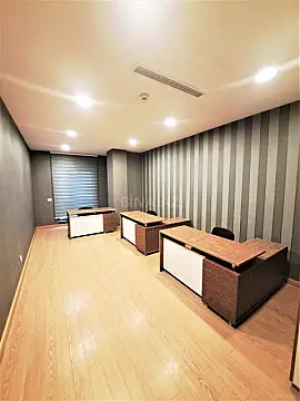 Kirayə verilir 5 otaqlı ofis 230 m²