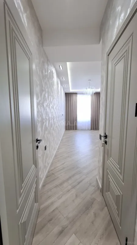 Satılır 3 otaqlı mənzil 130 m²