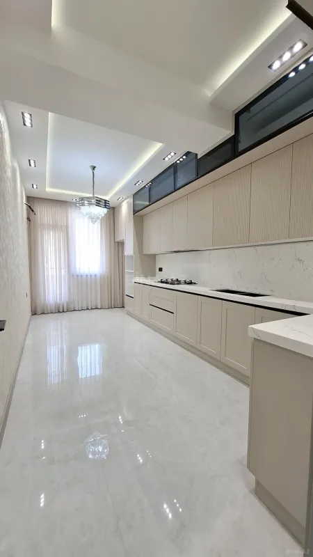 Satılır 3 otaqlı mənzil 130 m²