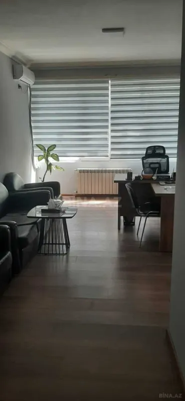 Satılır obyekt 178.1 m²