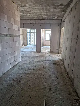 Satılır 4 otaqlı mənzil 203 m²