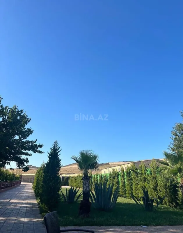 Satılır obyekt 600 m²