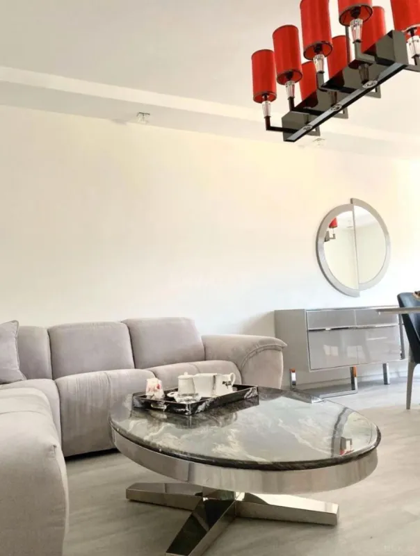 Satılır obyekt 600 m²