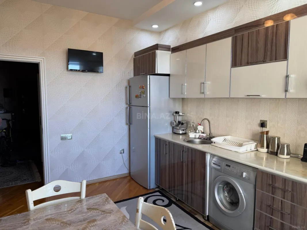 Satılır 3 otaqlı mənzil 110 m²