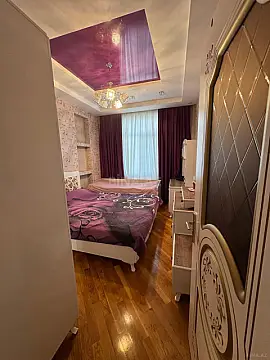 Satılır 3 otaqlı mənzil 110 m²