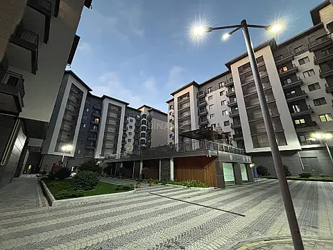 Kirayə verilir 3 otaqlı mənzil 128 m² — Bakı, Köhnə Günəşli 3 otaq 128.00 m²