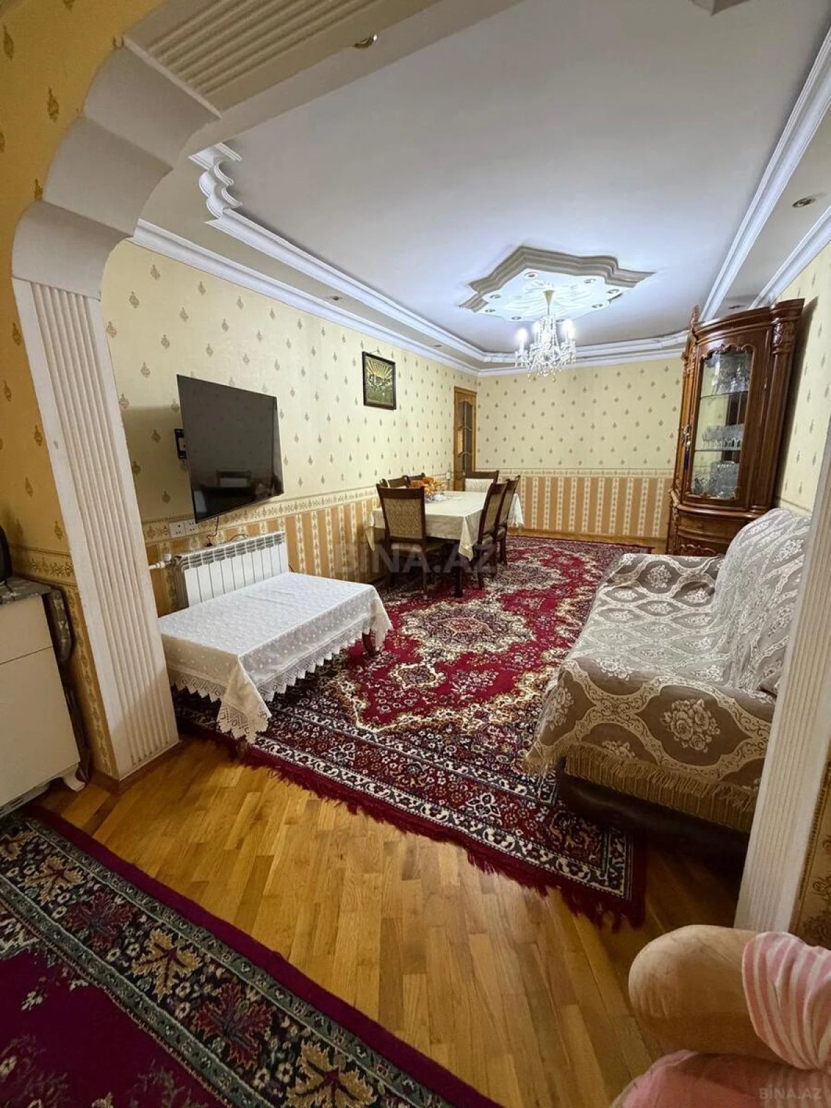 Satılır 4 otaqlı mənzil 104 m²