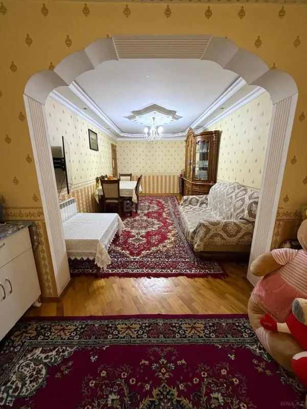 Satılır 4 otaqlı mənzil 104 m²