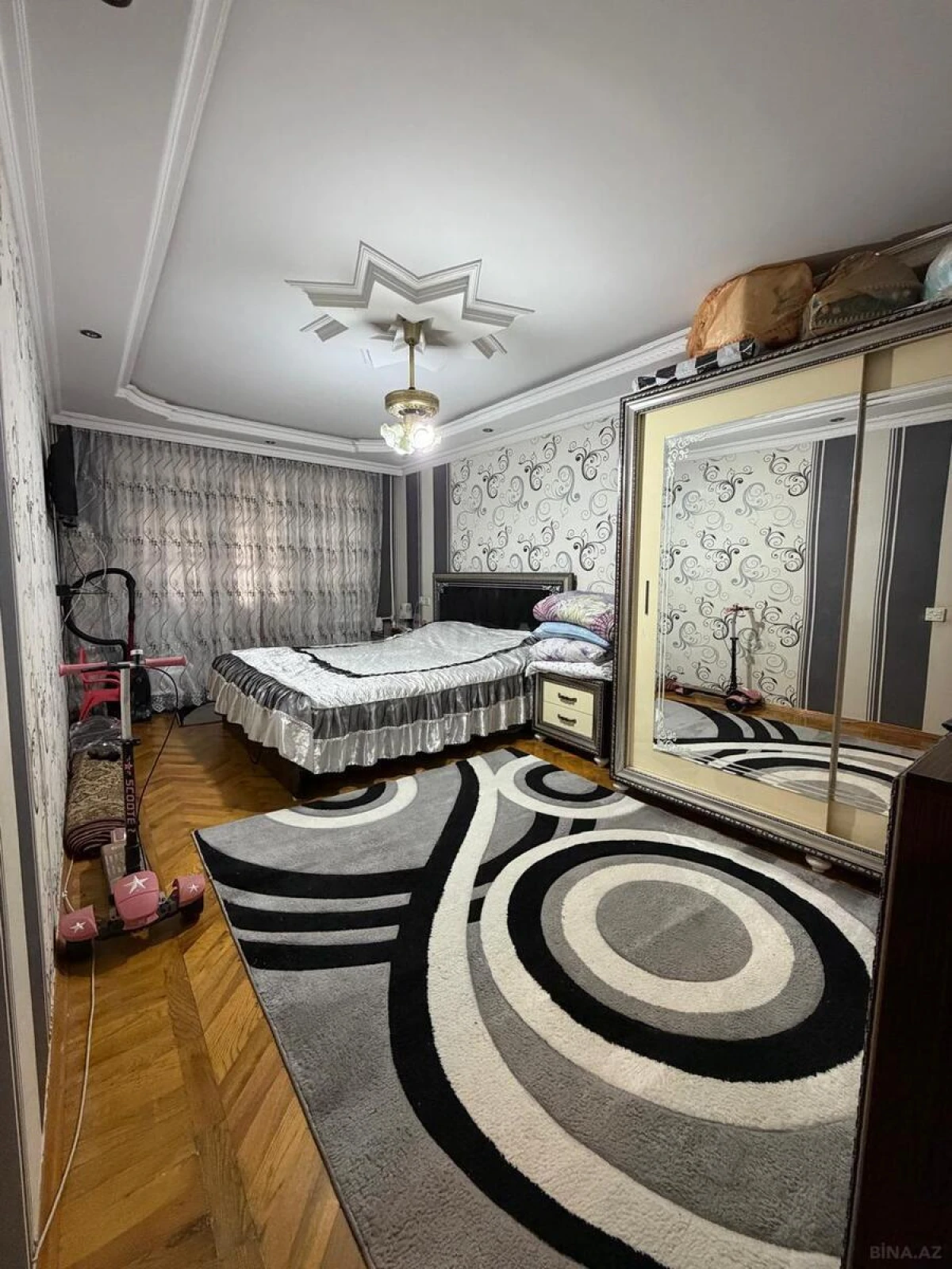 Satılır 4 otaqlı mənzil 104 m²