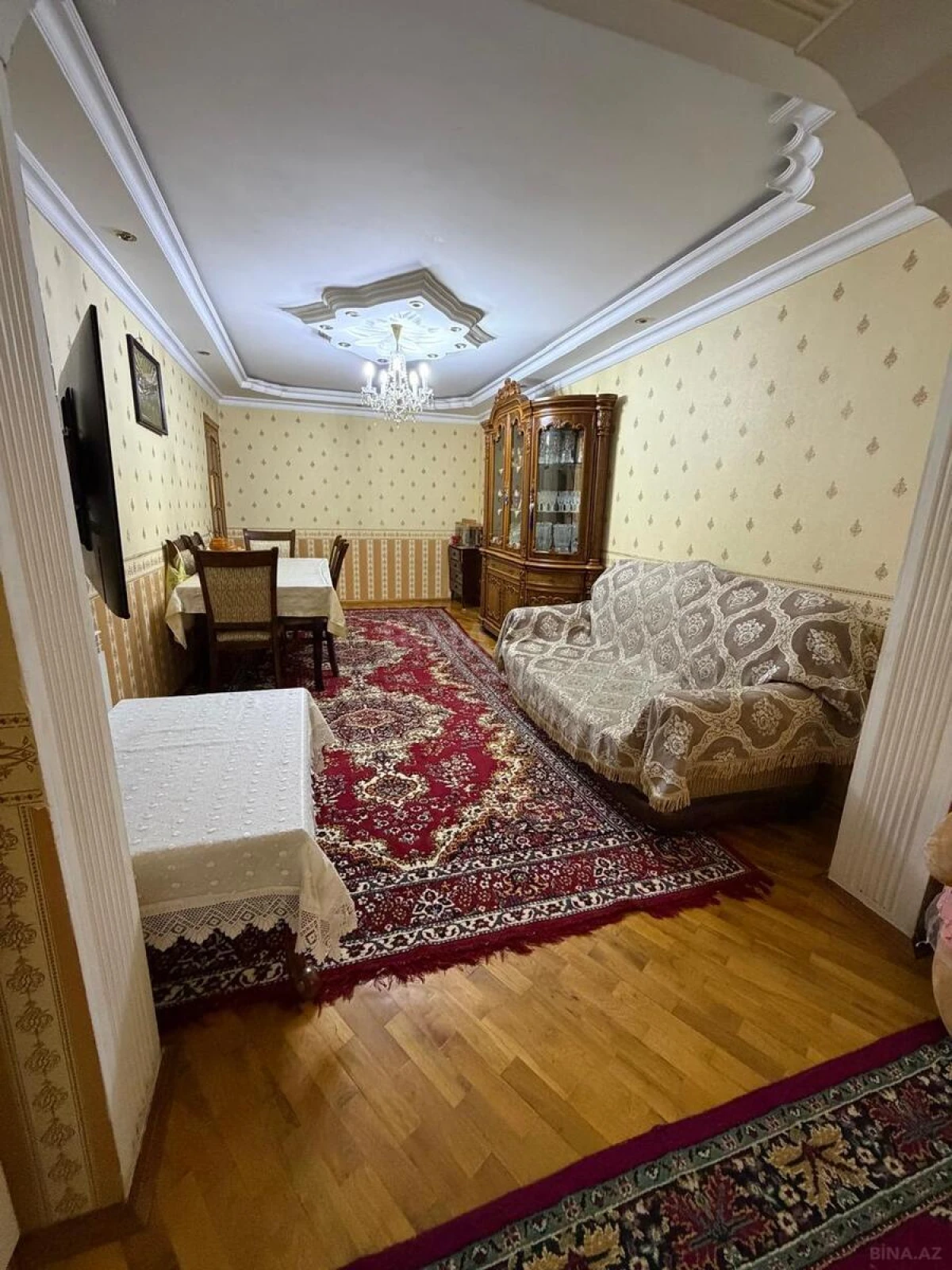 Satılır 4 otaqlı mənzil 104 m²