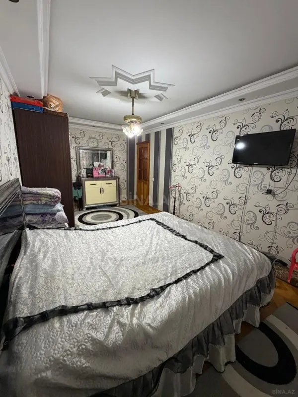 Satılır 4 otaqlı mənzil 104 m²