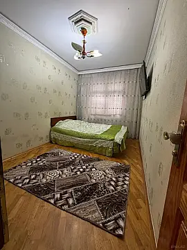 Satılır 4 otaqlı mənzil 104 m²