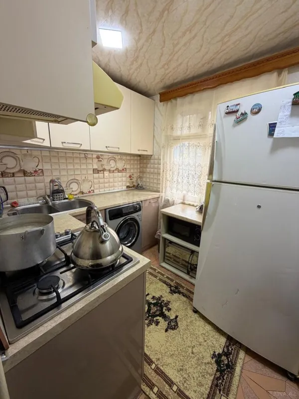 Satılır 4 otaqlı mənzil 104 m²