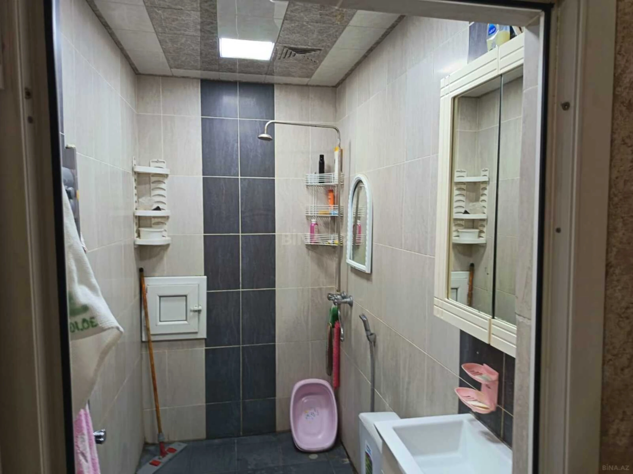 Satılır 2 otaqlı mənzil 62 m²